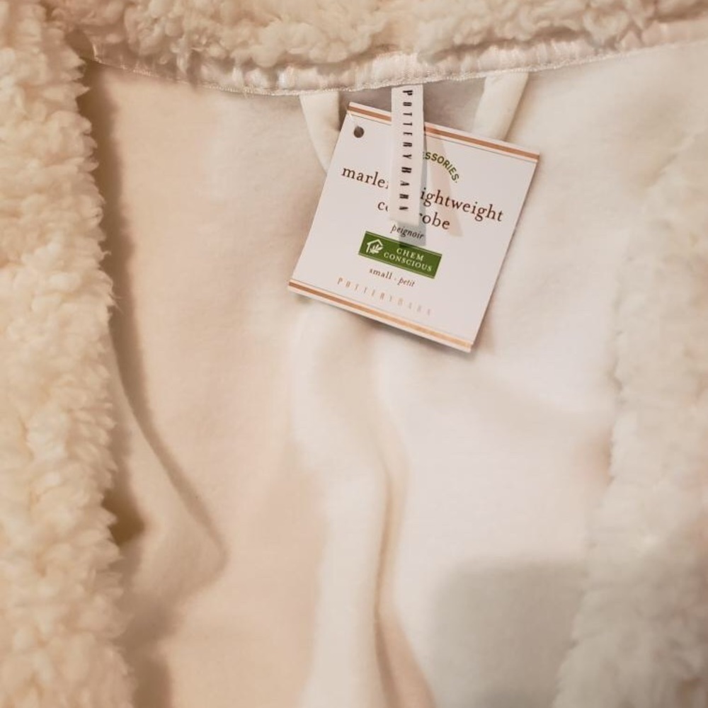 PotteryBarn Cozy Sherpa Robe, Small.
